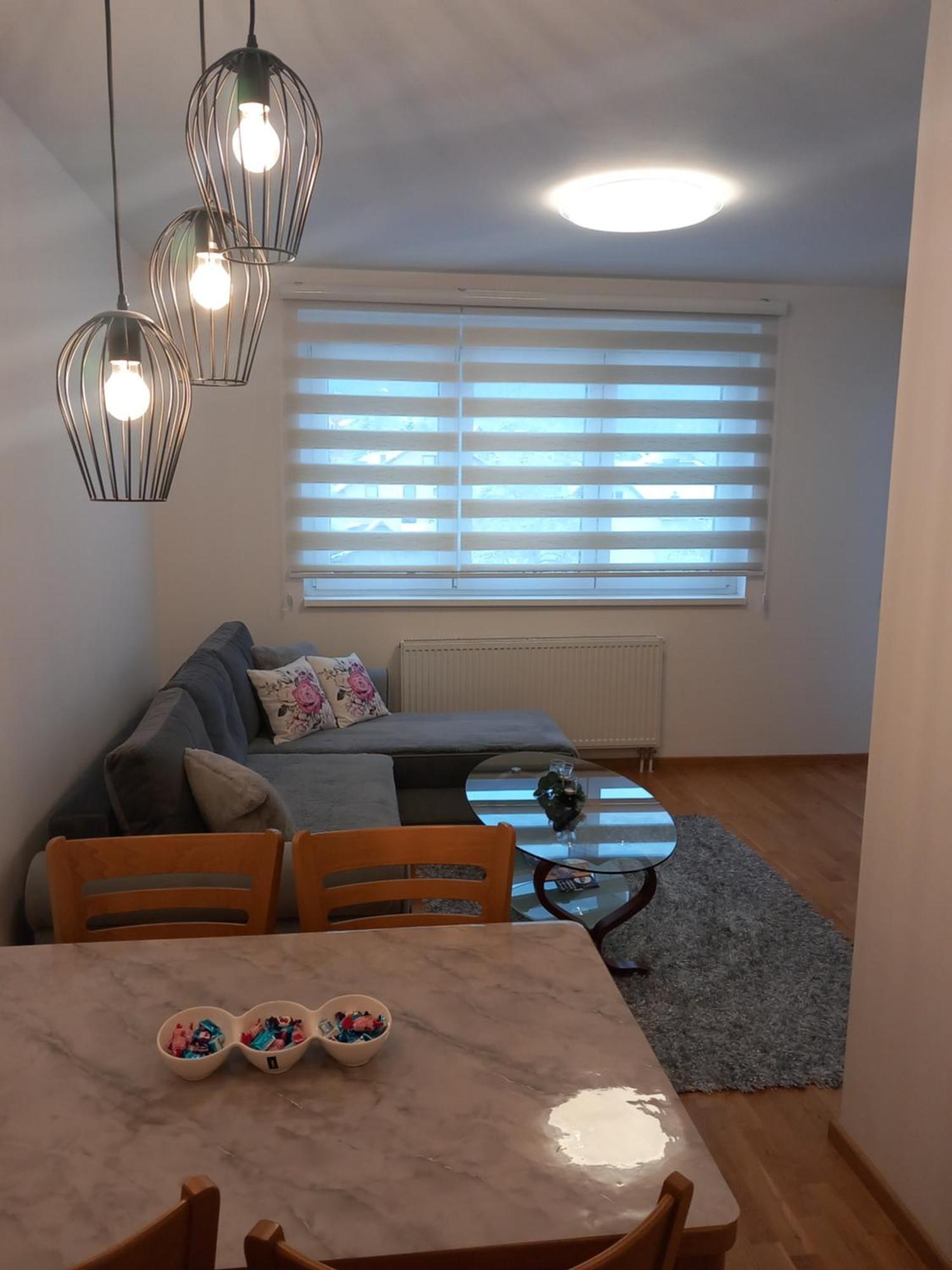 Jovana Apartment Pale